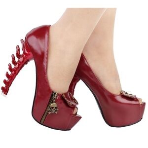 NWOT Show Story Skull Zipper Peeptoe Platform Bone Heel Club Pumps